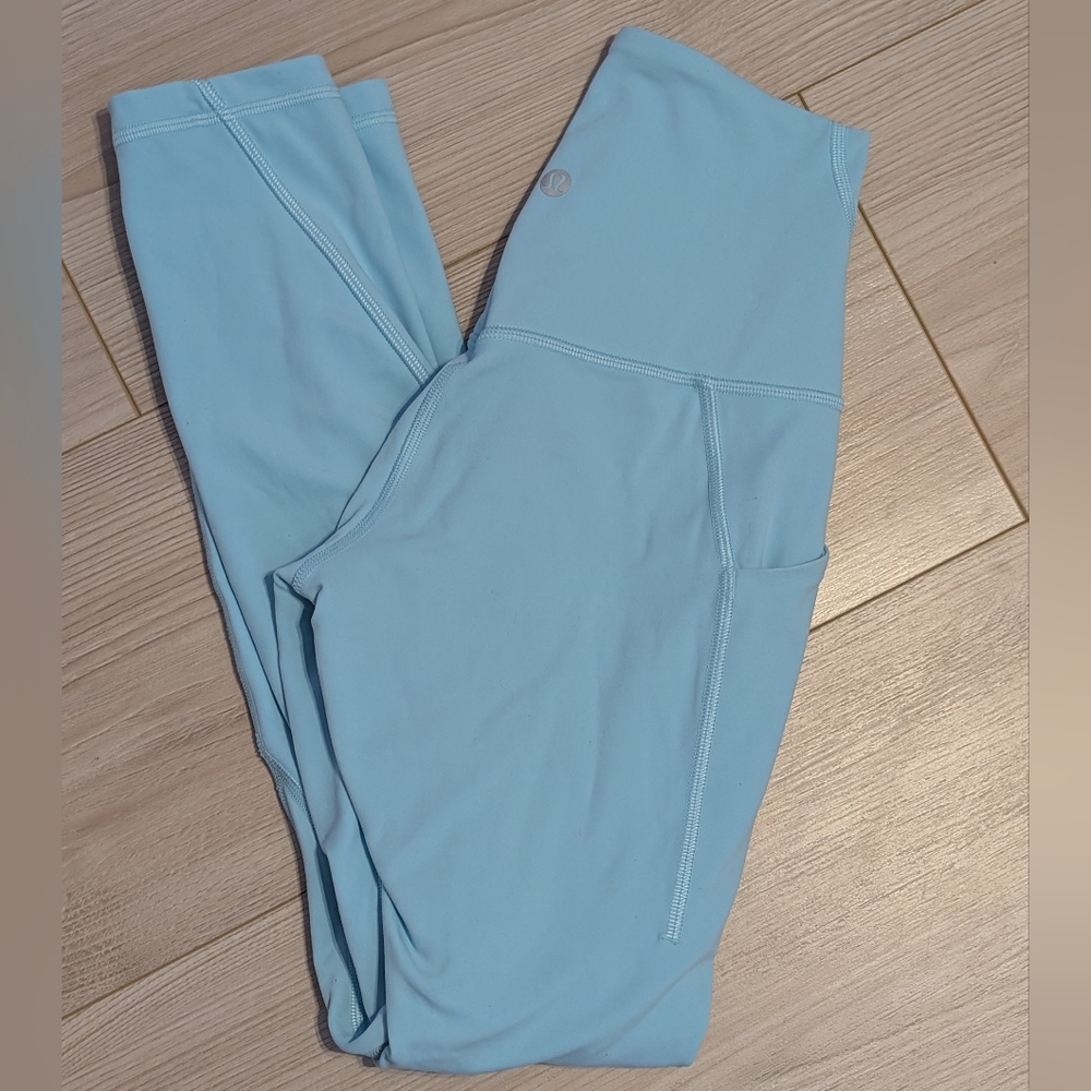NWOT Lululemon Size 2